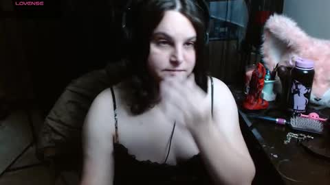 Snapshot of salacious_bunny chatting on 02/11/26, 12:32 salacious_bunny online show from 02/11/26, 12:32