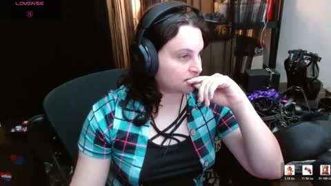 Snapshot of salacious_bunny chatting on 02/22/26, 11:25 salacious_bunny online show from 02/22/26, 11:25