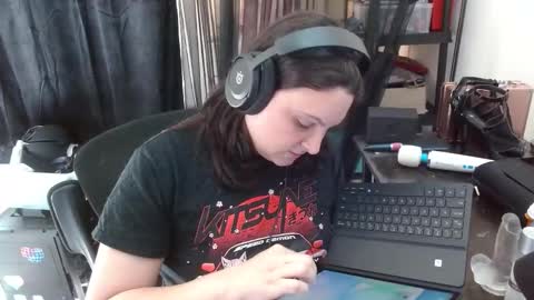 Snapshot of salacious_bunny chatting on 03/01/26, 01:46 salacious_bunny online show from 03/01/26, 01:46