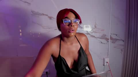 salem_rosee online show from 05/20/26, 01:56