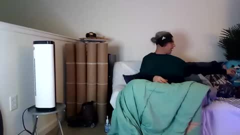 Snapshot of salis1981 chatting on 01/26/25, 01:31 salis1981 online show from 01/26/25, 01:31