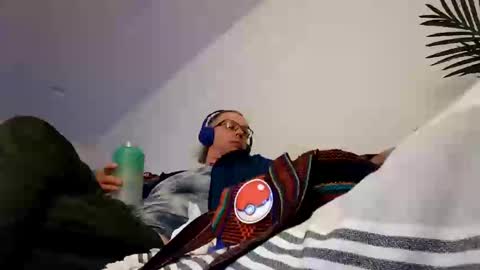 Snapshot of salis1981 chatting on 01/30/25, 01:44 salis1981 online show from 01/30/25, 01:44