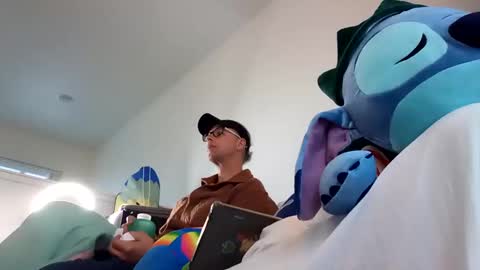 Snapshot of salis1981 chatting on 02/03/25, 12:47 salis1981 online show from 02/03/25, 12:47