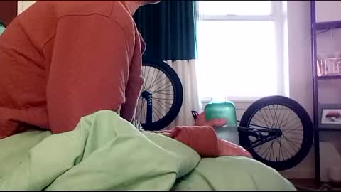 Snapshot of salis1981 chatting on 02/09/25, 04:29 salis1981 online show from 02/09/25, 04:29