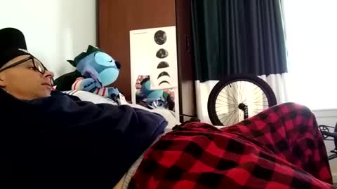 Snapshot of salis1981 chatting on 02/09/25, 09:28 salis1981 online show from 02/09/25, 09:28