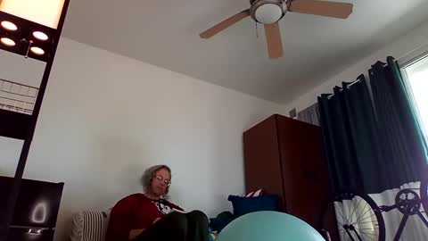 Snapshot of salis1981 chatting on 02/16/25, 11:59 salis1981 online show from 02/16/25, 11:59