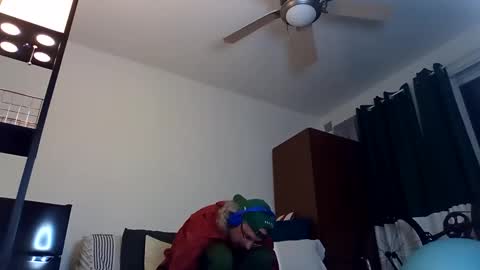 Snapshot of salis1981 chatting on 02/17/25, 03:04 salis1981 online show from 02/17/25, 03:04