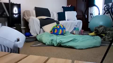 Snapshot of salis1981 chatting on 02/19/25, 12:35 salis1981 online show from 02/19/25, 12:35