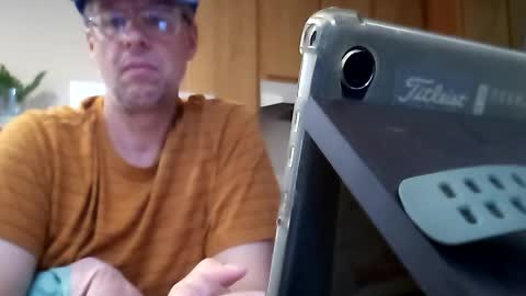 Snapshot of salis1981 chatting on 11/01/25, 10:34 salis1981 online show from 11/01/25, 10:34