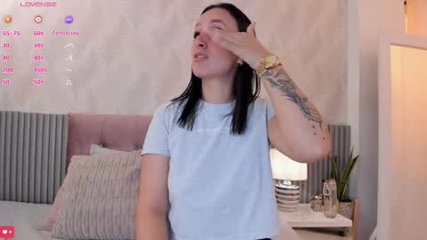 Silvia online show from 02/03/26, 12:21