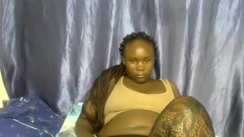 sally_bee1 online show from 07/21/26, 10:50