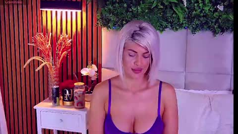 Snapshot of salmaroze chatting on 04/25/26, 03:31 SalmaRoze online show from 04/25/26, 03:31