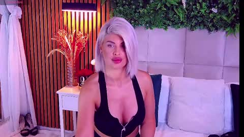 Snapshot of salmaroze chatting on 05/01/26, 05:01 SalmaRoze online show from 05/01/26, 05:01