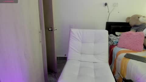 Salome online show from 02/04/26, 03:29