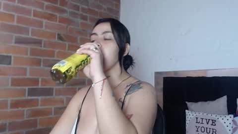   online show from 11/26/25, 01:23