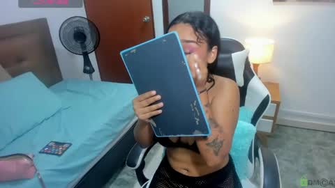 Snapshot of salome_rojas_ chatting on 05/07/26, 06:46 Salome online show from 05/07/26, 06:46