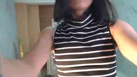 Snapshot of salome_stockman_sub chatting on 02/15/25, 01:05 Salome online show from 02/15/25, 01:05