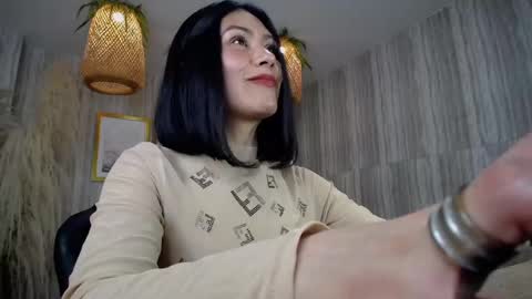 Snapshot of salome_stockman_sub chatting on 02/24/25, 11:19 Salome online show from 02/24/25, 11:19