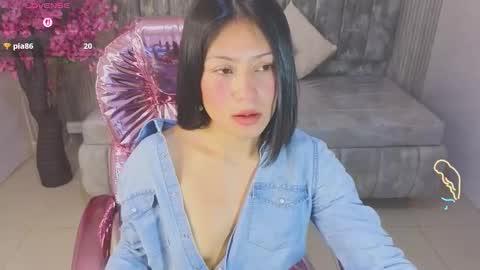 Salome  online show from 11/21/25, 01:21