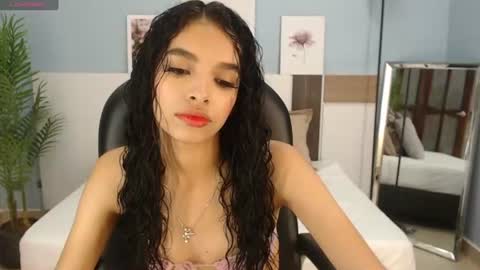 Snapshot of salome_veles chatting on 06/25/26, 10:03 salome_veles online show from 06/25/26, 10:03