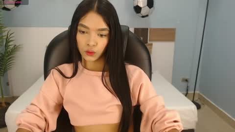 Snapshot of salome_veles chatting on 07/16/26, 08:15 salome_veles online show from 07/16/26, 08:15