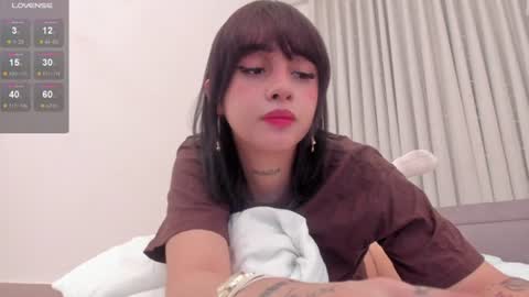 Snapshot of salome_velour chatting on 06/24/26, 12:37 Salome velour online show from 06/24/26, 12:37