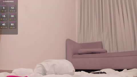 Snapshot of salome_velour chatting on 06/27/26, 12:44 Salome velour online show from 06/27/26, 12:44