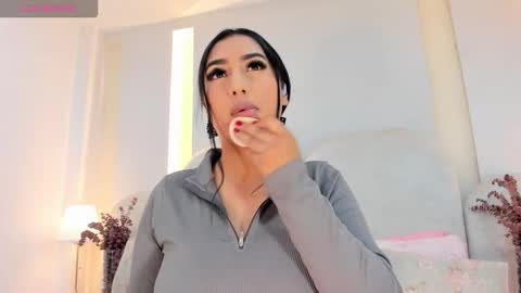   online show from 10/28/25, 07:49