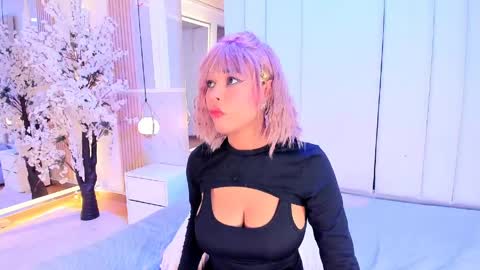 Snapshot of salomebenz_01 chatting on 06/04/26, 10:38 Salome benz online show from 06/04/26, 10:38
