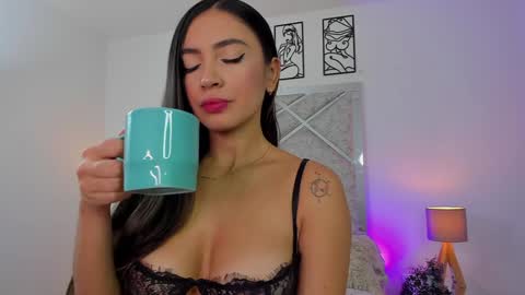 Snapshot of salomedyla chatting on 12/05/24, 11:51 salomedyla online show from 12/05/24, 11:51