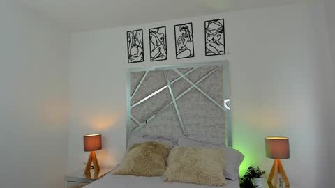 Snapshot of salomedyla chatting on 12/31/24, 06:46 salomedyla online show from 12/31/24, 06:46