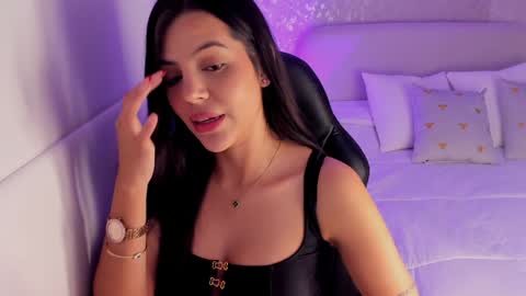 Snapshot of salomee_11 chatting on 01/05/25, 02:49 salo online show from 01/05/25, 02:49