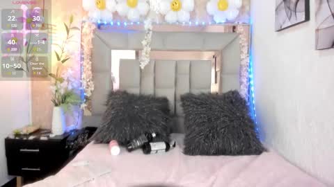 Salome Lee online show from 10/19/25, 06:08