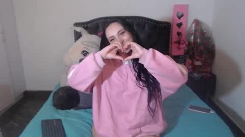 yenny online show from 11/05/25, 03:17