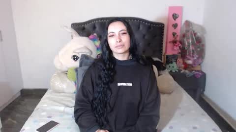 yenny online show from 01/08/26, 03:09