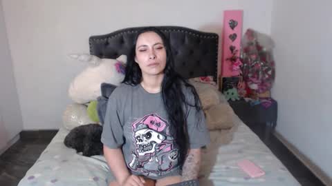 yenny online show from 01/17/26, 03:55