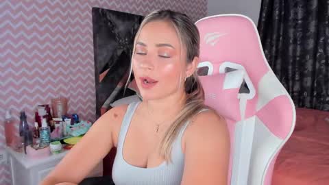 Salome online show from 02/01/25, 04:56