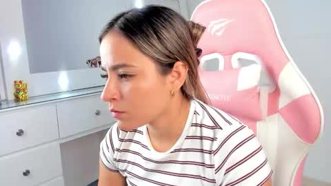 Salome online show from 10/17/25, 04:04