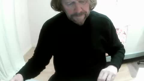 Snapshot of saltimbanquier chatting on 12/06/24, 01:00 Saltimbanquier Salt ou Banquier online show from 12/06/24, 01:00