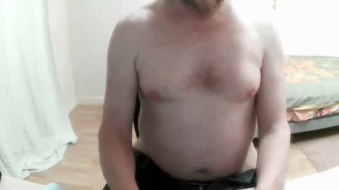 Snapshot of saltimbanquier chatting on 02/20/25, 02:57 Saltimbanquier Salt ou Banquier online show from 02/20/25, 02:57