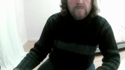 Snapshot of saltimbanquier chatting on 03/10/25, 06:59 Saltimbanquier Salt ou Banquier online show from 03/10/25, 06:59