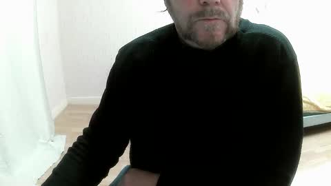 Snapshot of saltimbanquier chatting on 09/17/25, 06:59 Saltimbanquier Salt ou Banquier online show from 09/17/25, 06:59