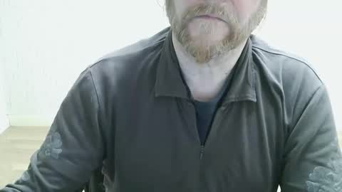 Snapshot of saltimbanquier chatting on 02/28/26, 09:38 Saltimbanquier Salt ou Banquier online show from 02/28/26, 09:38