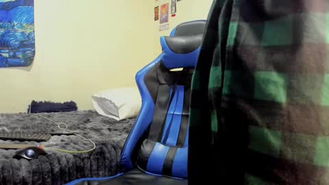   online show from 10/24/25, 01:13