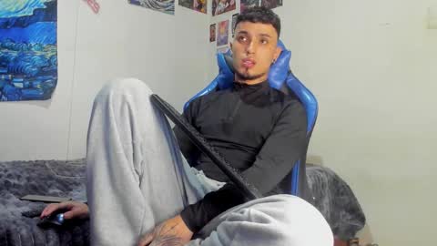   online show from 11/19/25, 12:43