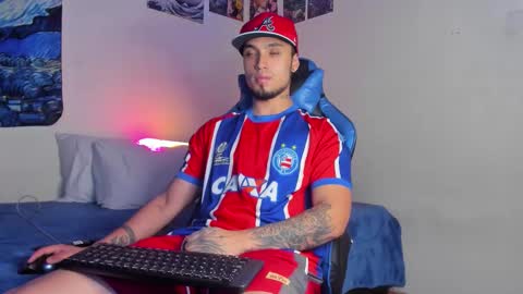   online show from 12/19/25, 01:34