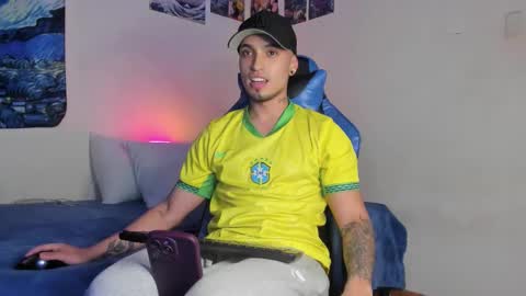   online show from 12/23/25, 01:03