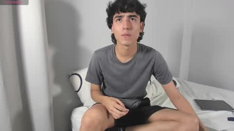 Snapshot of salvatore_montt chatting on 02/11/25, 01:20 salvatore_montt online show from 02/11/25, 01:20