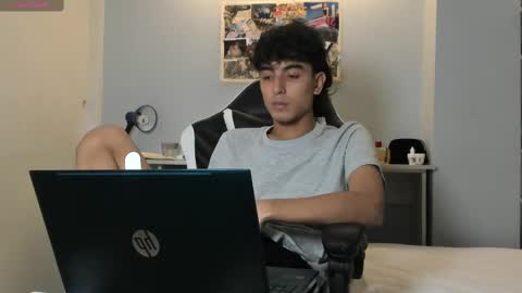 Snapshot of salvatore_montt chatting on 03/04/25, 12:50 salvatore_montt online show from 03/04/25, 12:50