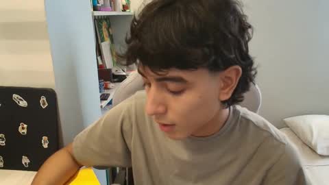 Snapshot of salvatore_montt chatting on 10/17/25, 09:17 salvatore_montt online show from 10/17/25, 09:17